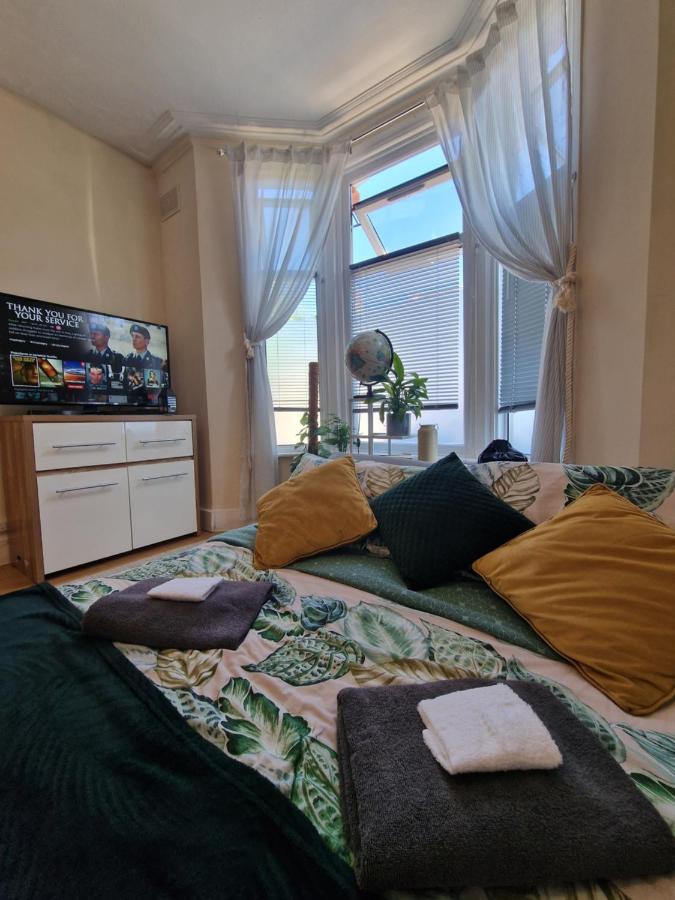 London Cozy Stay Exterior foto